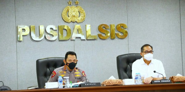 Kapolri Perintahkan Kapolda Pastikan Ketersediaan Minyak Goreng di Pasaran