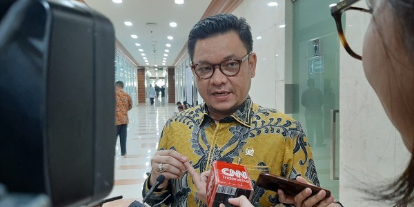 DPR: Bagi Orang yang Biasa Baca Huruf Arab, Logo Baru Halal Tak Ada yang Salah