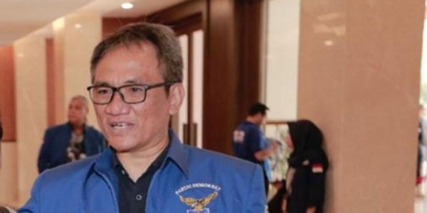 Lawan Perusak Demokrasi, Andi Arief Sebut Jokowi dan Luhut Penumpang Gelap Reformasi