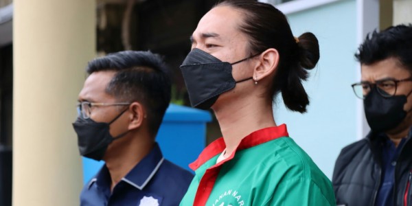 Selain Ganja, Polisi Temukan Sejumlah Obat Keras dari Tangan Vokalis Sisitipsi