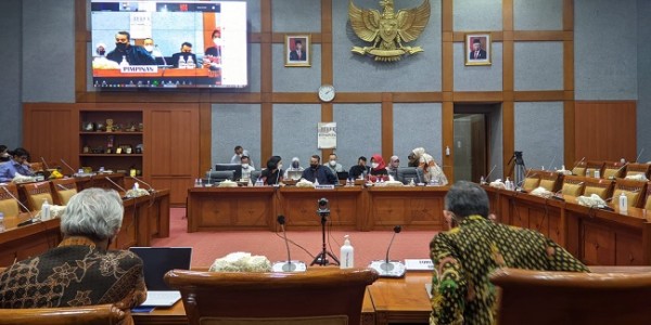 Komisi X DPR Jembatani Konflik Antara FD SBM ITB dan Rektorat ITB