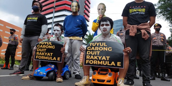 Satgas Pemburu Koruptor Gelar Aksi Tangkap Tuyul Garong Duit Rakyat Formula E