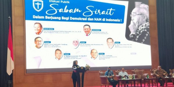 Ketua DPD RI: Sabam Sirait Literatur Demokrasi, HAM, Kebhinekaan dan Keadilan