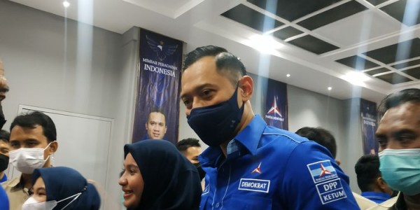 Pengamat Saran AHY Jangan Panik, Hadapi Saja