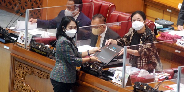 Menteri Pemberdayaan Perempuan dan Perlindungan Anak  Sampaikan Pandangan Pemerintah Atas RUU TPKS