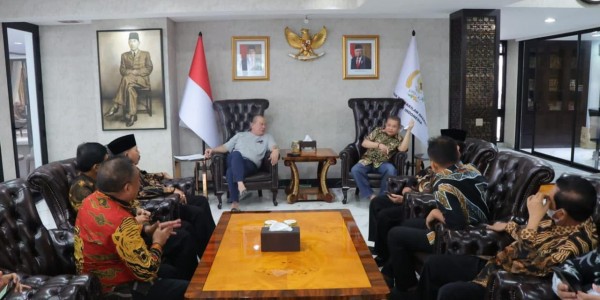 Temui Ketua DPD RI, PSHT Laporkan Perkembangan Kegiatan 1 Abad