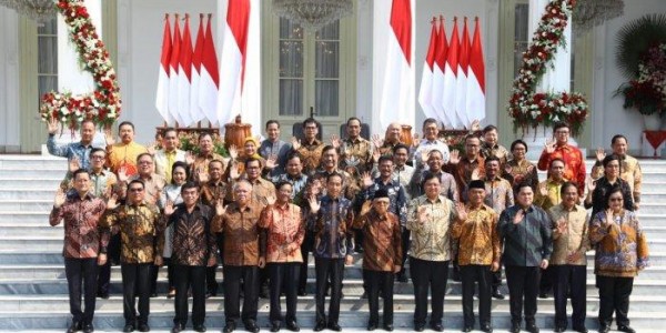 Menteri yang Ngotot Nyapres Disarankan Mundur dari Kabinet, Jangan Ganggu Jokowi