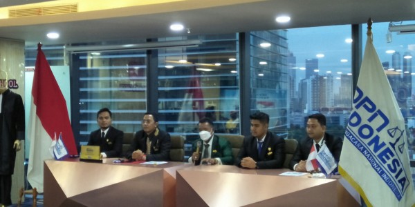 Bukan Diskors, Hotman Paris Keluar dari Peradi Karena Sikap Otto Hasibuan