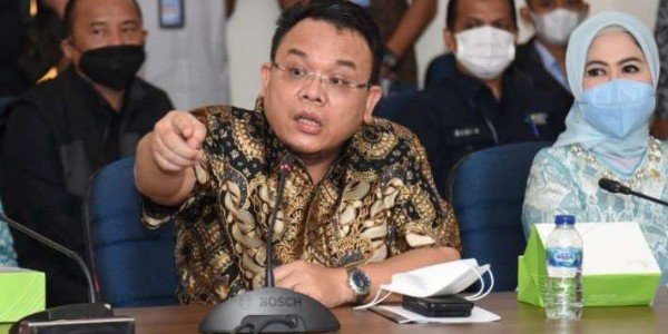 Siap-siap, PAN Bakal Lapor Balik Ade Armando Cs