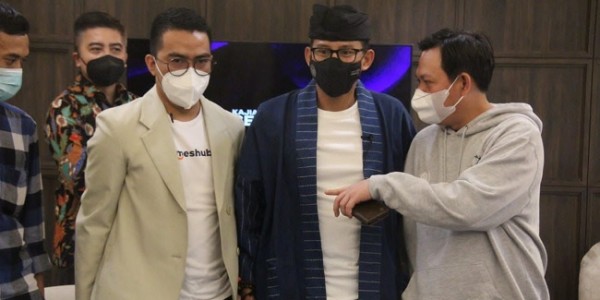 Kepada Sandiaga, Sultan Akui RUU Omnibus Law Cipta Kerja Sangat Urgent Bagi Pengembangan UMKM 