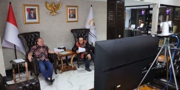 Perkuat Hubungan Bilateral, Ketua DPD RI dan Wakil Ketua Duma Rusia Jalin Komunikasi