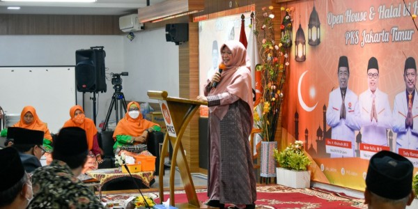 Di Acara Halal Bihalal DPD PKS Jaktim, Anis Sampaikan Tiga Syarat Kemenangan