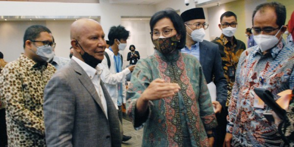 Dampak Naiknya Subdisi Energi, Banggar DPR Setujui APBN 2022 Jadi Rp3.106 Triliun 