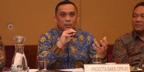 DPR Minta Pemerintah Segera Mitigasi Tiga Ancaman Ekonomi Dunia