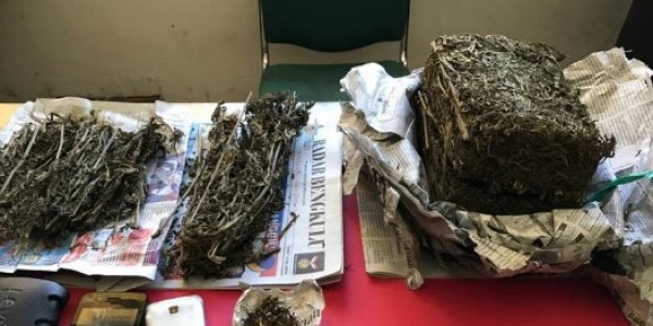 Ganja Tiga Kilogram Tergeletak di Pinggir Jalan, Polisi Buru Pemiliknya
