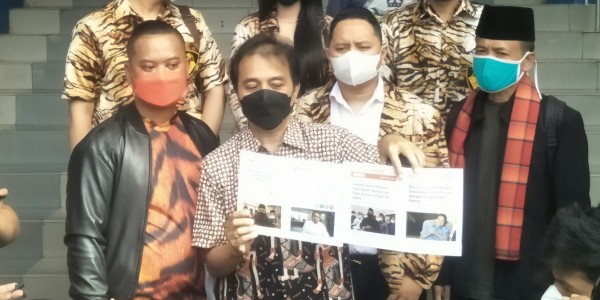 Dinilai Lukai Perasaan Umat Buddha, Roy Suryo Dilaporkan ke Polisi