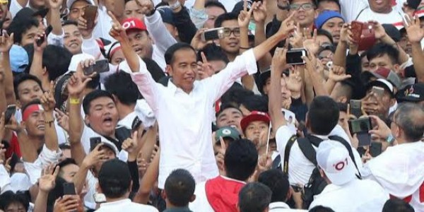 Baru di Era Jokowi Indonesia Timur Diperhatikan, Bara JP: Dukungan 3 Periode Tanggung Jawab Moral Kami