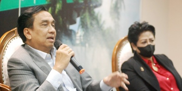 Effendi Simbolon Berharap Diplomasi Damai Jokowi Bisa Pengaruhi Sikap Rusia dan Ukraina 
