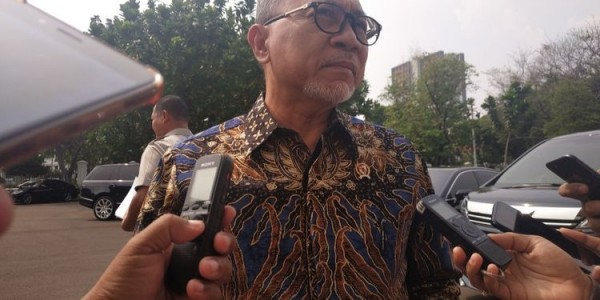 Baru Seumur Jagung Jadi Menteri, Jokowi Diminta Evaluasi Zulhas
