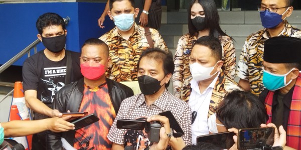 Diperiksa 10 Jam, Penyidik Beri Roy Suryo 38 Pertanyaan