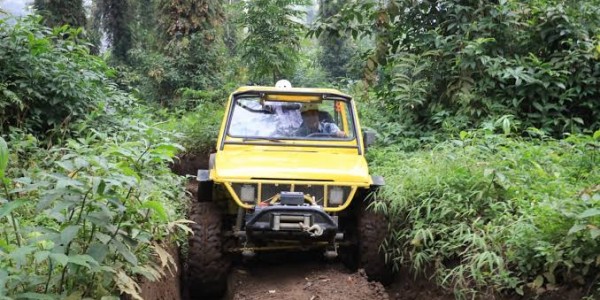 Momen Ganjar Pranowo Jelajahi Lereng Gunung Slamet, Rasakan Sensasi Luar Biasa