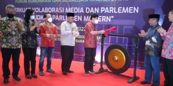 DPR Harap Jurnalis Dukung Pembentukan Opini Positif bagi Kinerja Parlemen