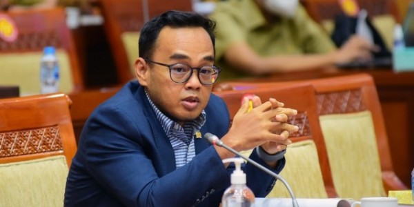 Bisa Bawa Pulang Buronan Surya Darmadi, DPR Puji Kejagung