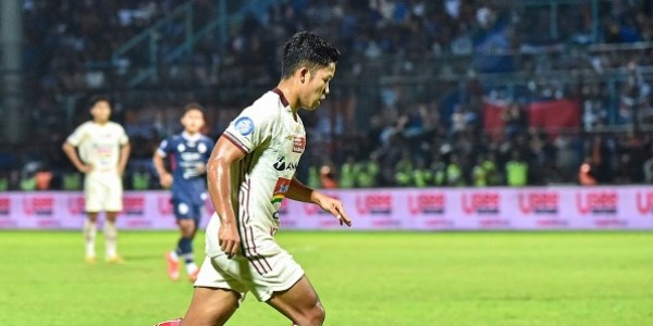 FOTO: Persija Jakarta Sudahi 19 Tahun Puasa Menang atas Arema FC di Stadion Kanjuruhan