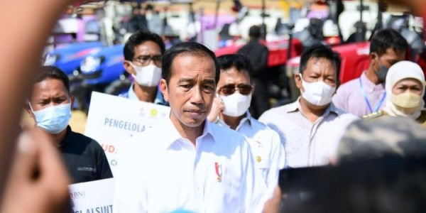 Wacana Presiden 3 Periode Berbahaya Jika Terus Bergulir, Jokowi Diminta Bersikap