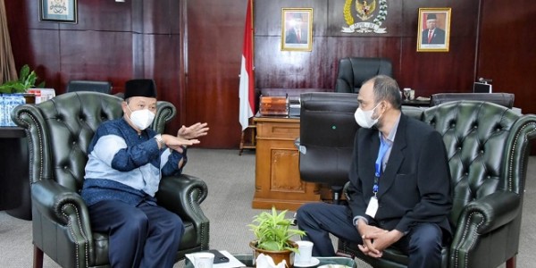 HNW: Taati Konstitusi dan Dengarkan Aspirasi Rakyat, Pemerintah Mestinya Menolak Timnas Israel Main di Indonesia 