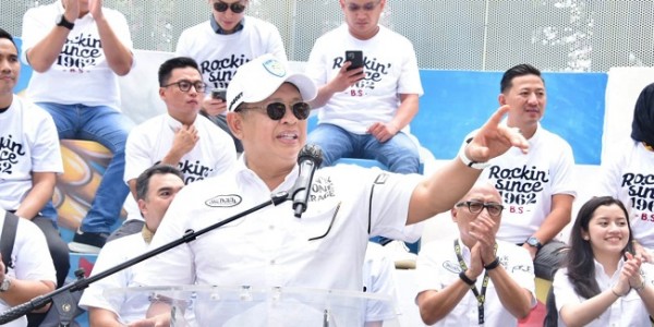 Launching Buku Bamsoet '60 Tahun Meniti Buih di Antara Karang', Testimoni Presiden Jokowi Apresiasi Peran Bamsoet Warnai Perpolitikan Nasional