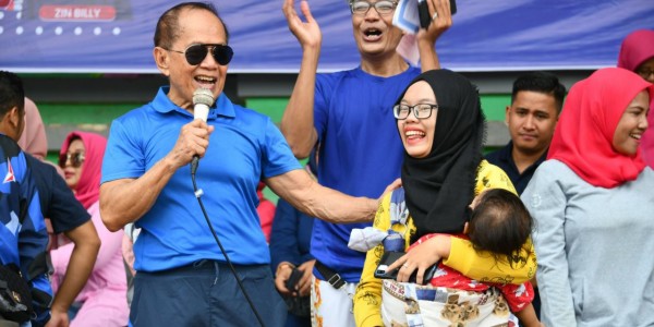 Olahraga fengan Warga Cianjur, Syarief Hasan: Badan Sehat Modal untuk Menyongsong Masa Depan