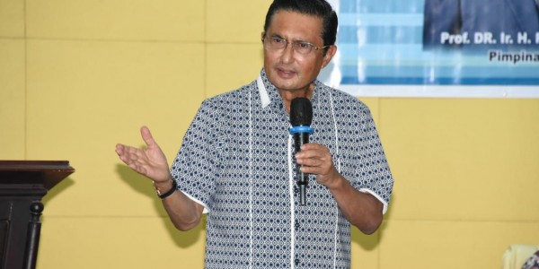 Bicara Buku Pustaka Bersama Wakil Rakyat, Fadel : Setiap Masalah Pasti Ada Jalan Keluarnya