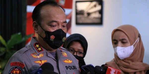 Dua Anggota Polri yang Gugur di Kanjuruhan Dapat Kenaikan Pangkat Luar Biasa