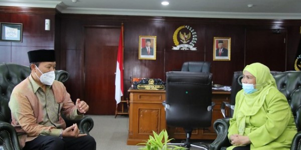Bertemu Pengurus Pusat BMIWI, HNW Harapkan Organisasi Wanita Islam Berikan Kontribusi Konkrit dan Solutif Untuk Indonesia