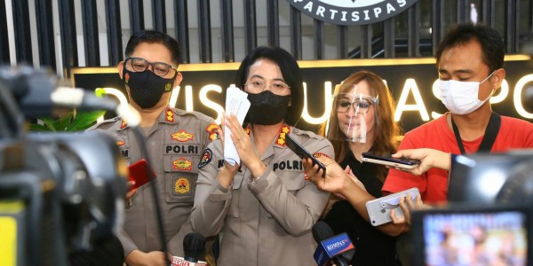 Dugaan Korupsi Penggunaan Jet Pribadi Hendra Kurniawan, Delapan Anggota Polri Diperiksa