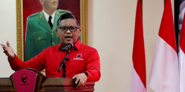 Dukung Reshuffle, Hasto: Pak Jokowi Butuh Menteri yang Loyal