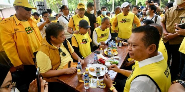 Ketua MPR RI Bersama Ketum Golkar dan Jutaan Kader Ikuti Jalan Sehat HUT Golkar