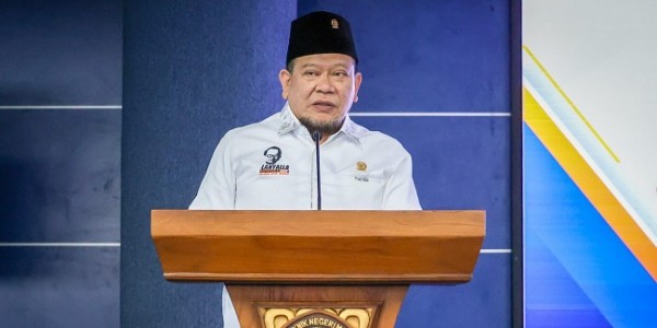Ketua DPD RI Imbau Orangtua Beri Kecakapan Literasi Digital Pada Anak