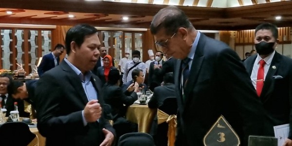 Sultan Dorong Negara Anggota OKI Bangun Skema Pembiayaan Bersama di Sektor Pangan dan Farmasi 