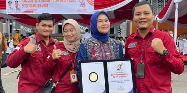 Membanggakan, Senator Jialyka Maharani Raih Penghargaan Lentera Pemuda Lokal Bumi Sriwijaya