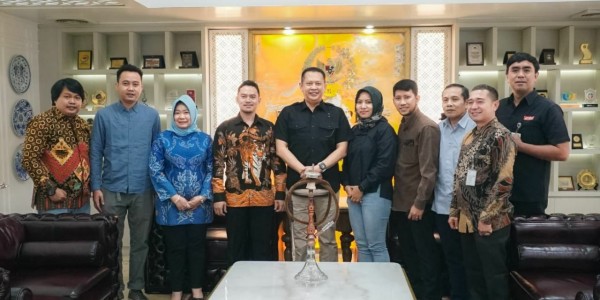 Terima Pengurus Baru Wartawan Parlemen, Ketua MPR RI Dorong Jurnalis Kaji Urgensi Masuknya Utusan Golongan ke MPR RI