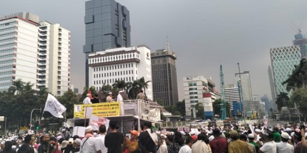 Massa Aksi 414 GNPR Padati Kawasan Patung Kuda 