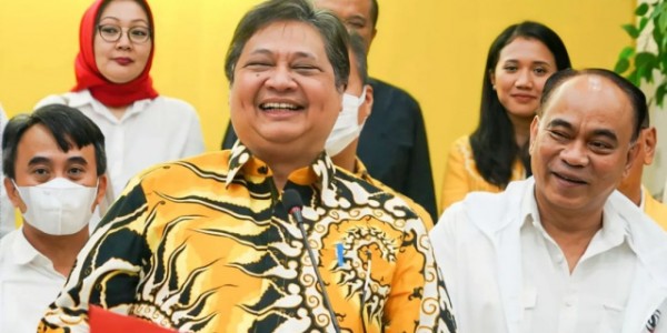 Elektabilitas Tinggi Airlangga di Pemilih Perempuan Berkelindan dengan Kinerja Ekonomi