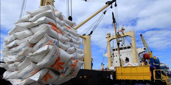 Ide Impor Beras dari Bulog Bukti Ketidakmampuan Pemerintah Kelola Pangan