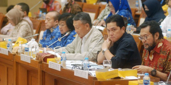 Komisi VII DPR Raker Dengan Tiga Menter Dan Pimpinan DPD RI