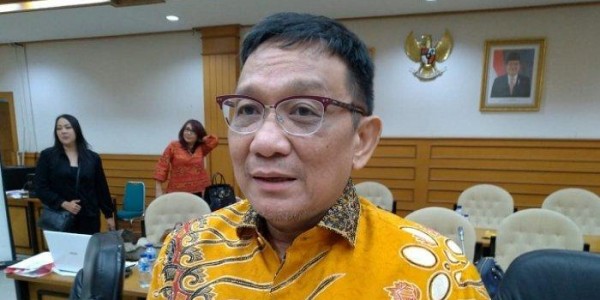 Nodai Pemerintahan Jokowi, Benny Rhamdani Diminta Mundur dari BP2MI oleh Rekannya