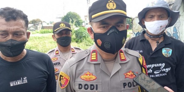Kembali Gerebek Kampung Boncos, Polisi Temukan Pengedar Sabu yang Sedang Tidur