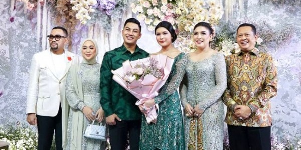 Putri Ketua MPR RI Dilamar Putra Wakapolda Nusa Tenggara Barat