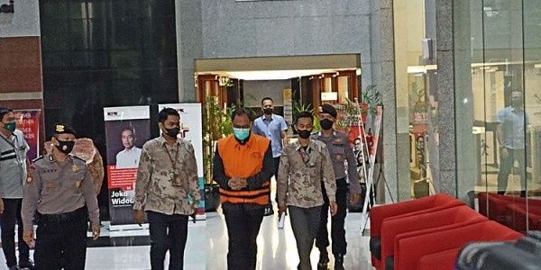 KY Dukung KPK Bongkar Suap di Peradilan hingga Terang